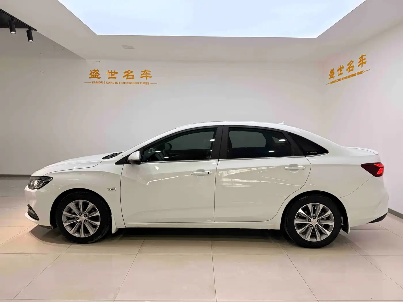 Chevrolet Monza 2021 320 Auto Enjoy Sunroof Edition фото 4