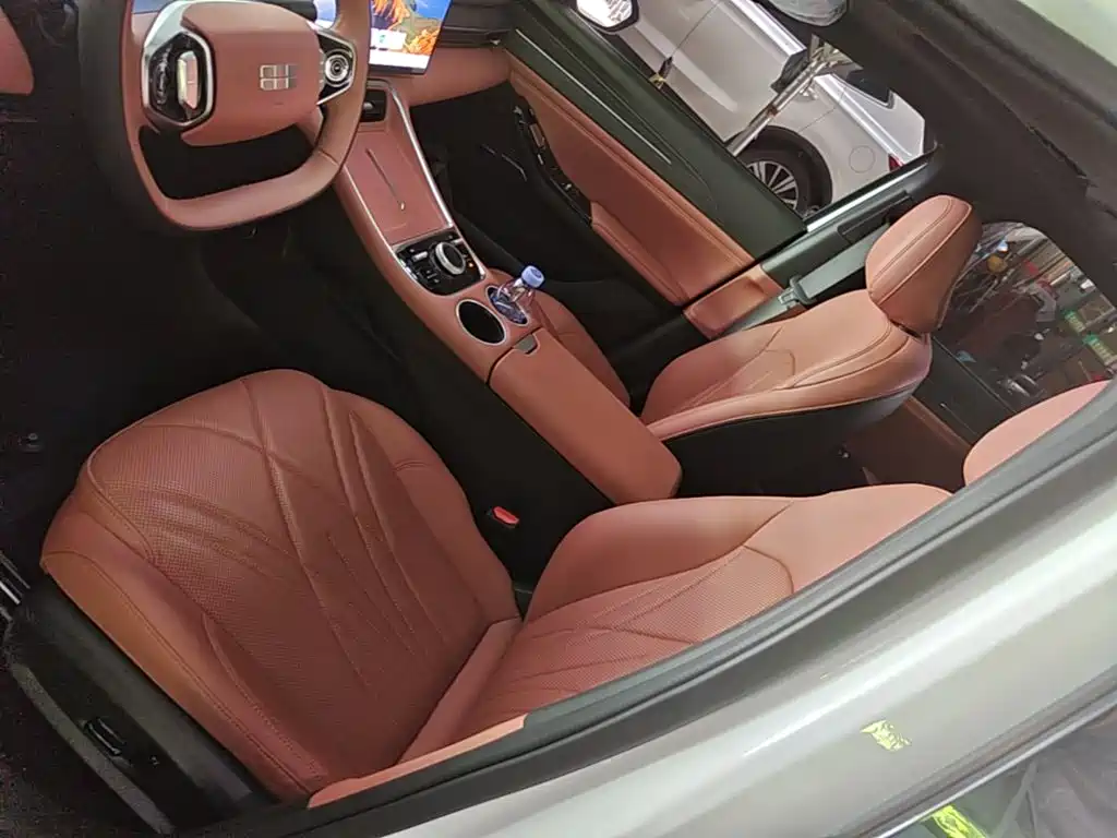 Geely Galaxy Galaxy L6 2025 2025 EM-i 140km Explorer+ Edition