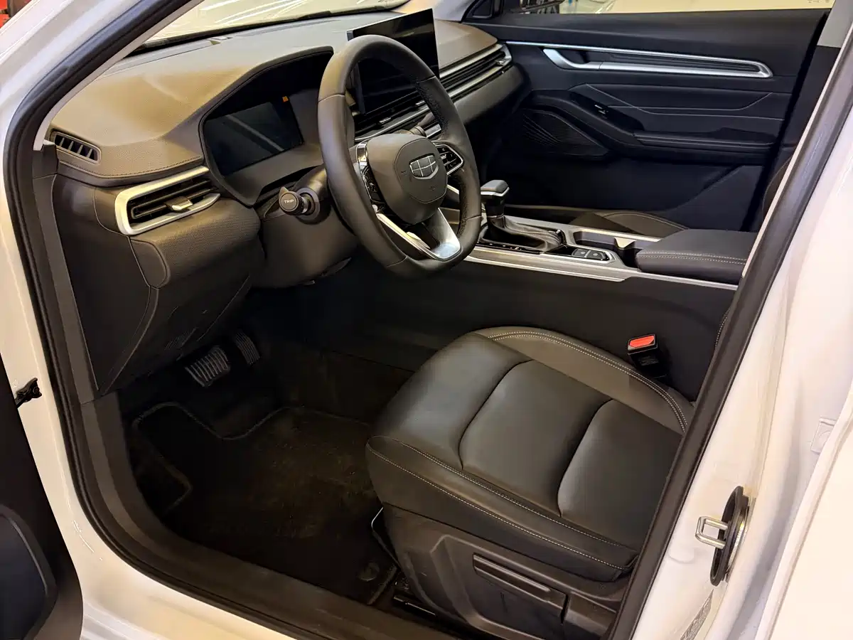 GEELY AUTOMOBILE EMGRAND