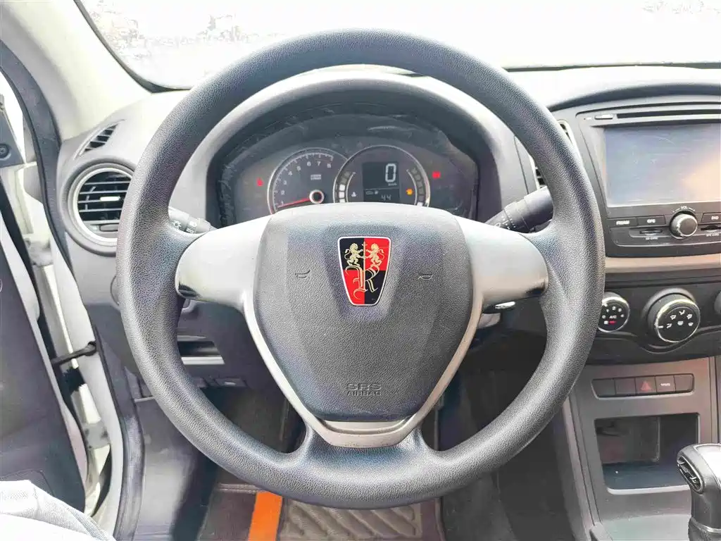Roewe 350 2017 2015 Model 1.5L Automatic Luxury Sunroof Edition