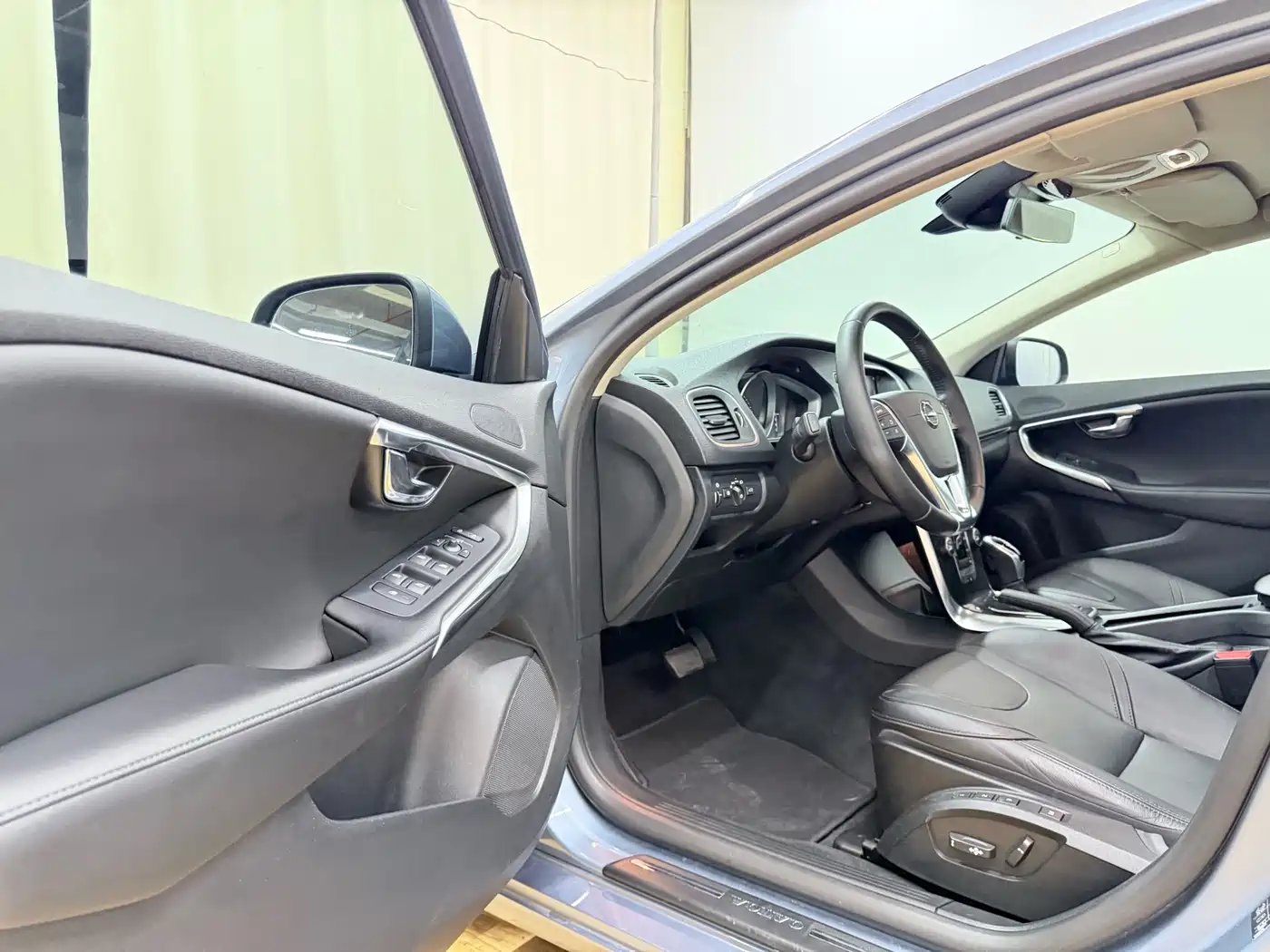 Volvo V40 2018 2018 T3 Inscription Edition