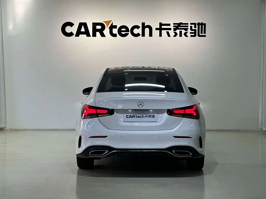 Mercedes-Benz A-Class 2019 A 200 L Sport Sedan фото 6