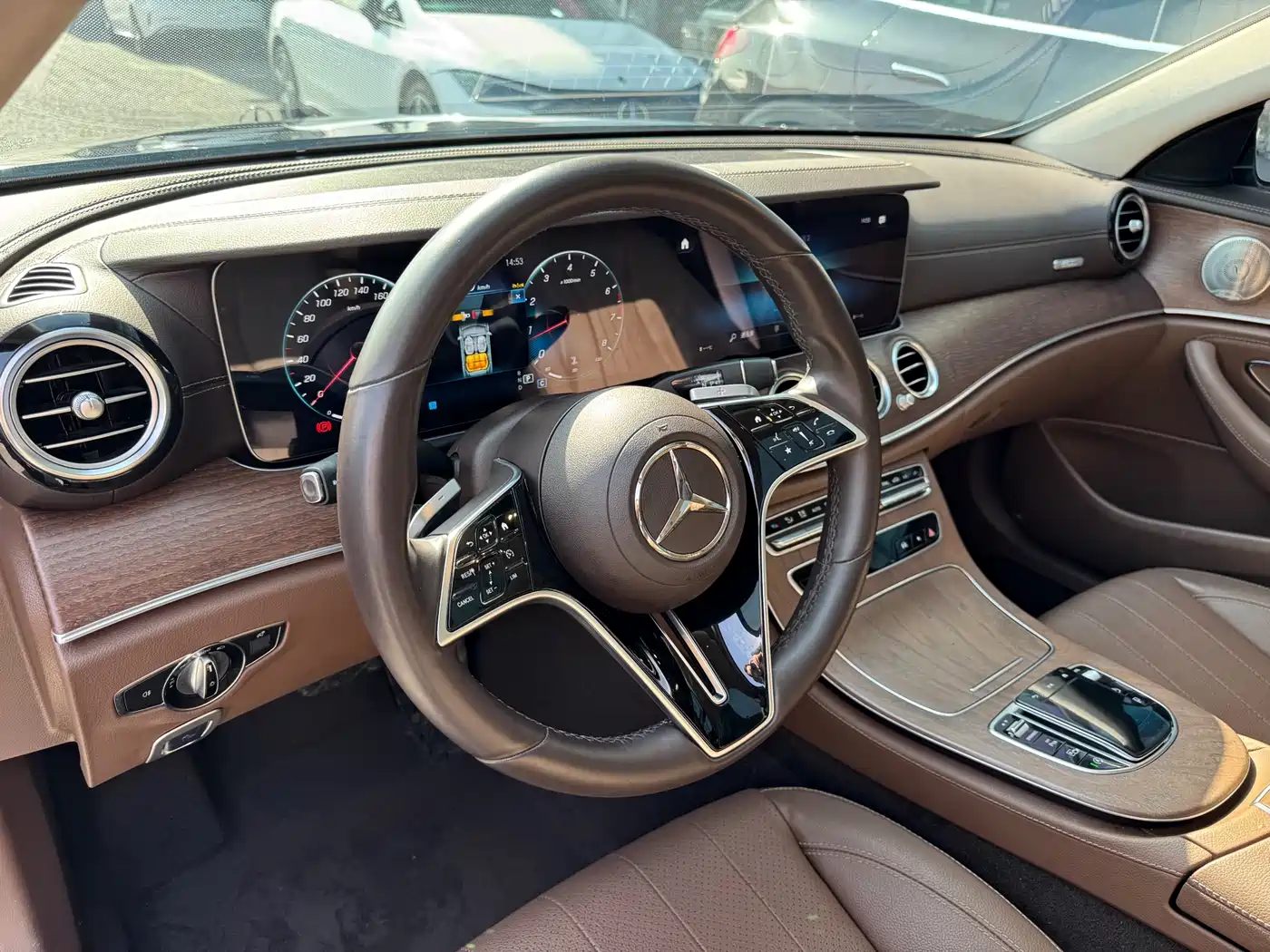 Mercedes-Benz E-Class 2023 E 300 L Luxury фото 11