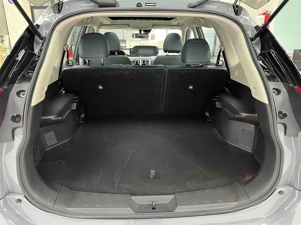 NISSAN QIJUN