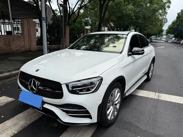 Mercedes-Benz GLC Coupe 2020 GLC 260 4MATIC Coupe SUV