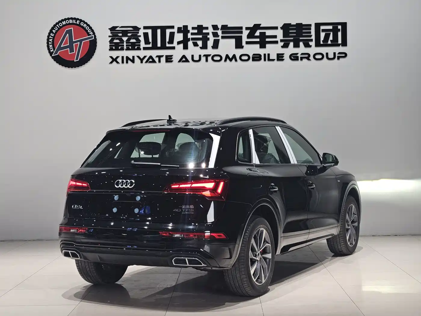 Audi Q5L 2024 Model 40 TFSI Luxury Dynamic фото 4