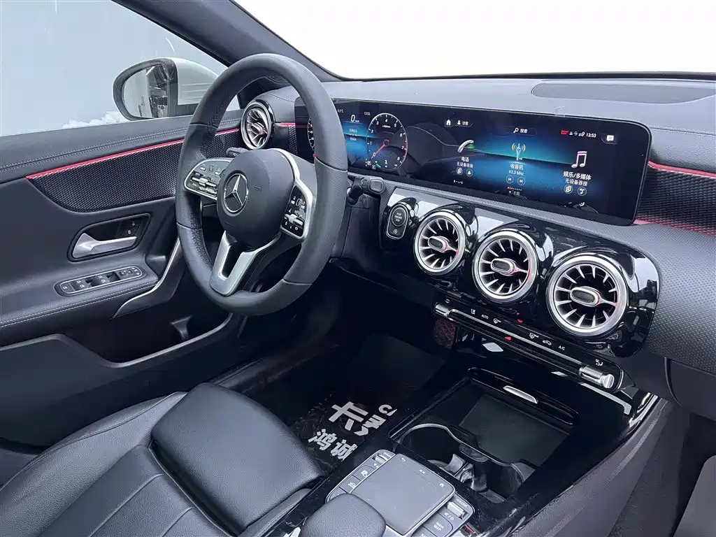 Mercedes-Benz A-Class 2020 A 200 L Sport Sedan фото 25