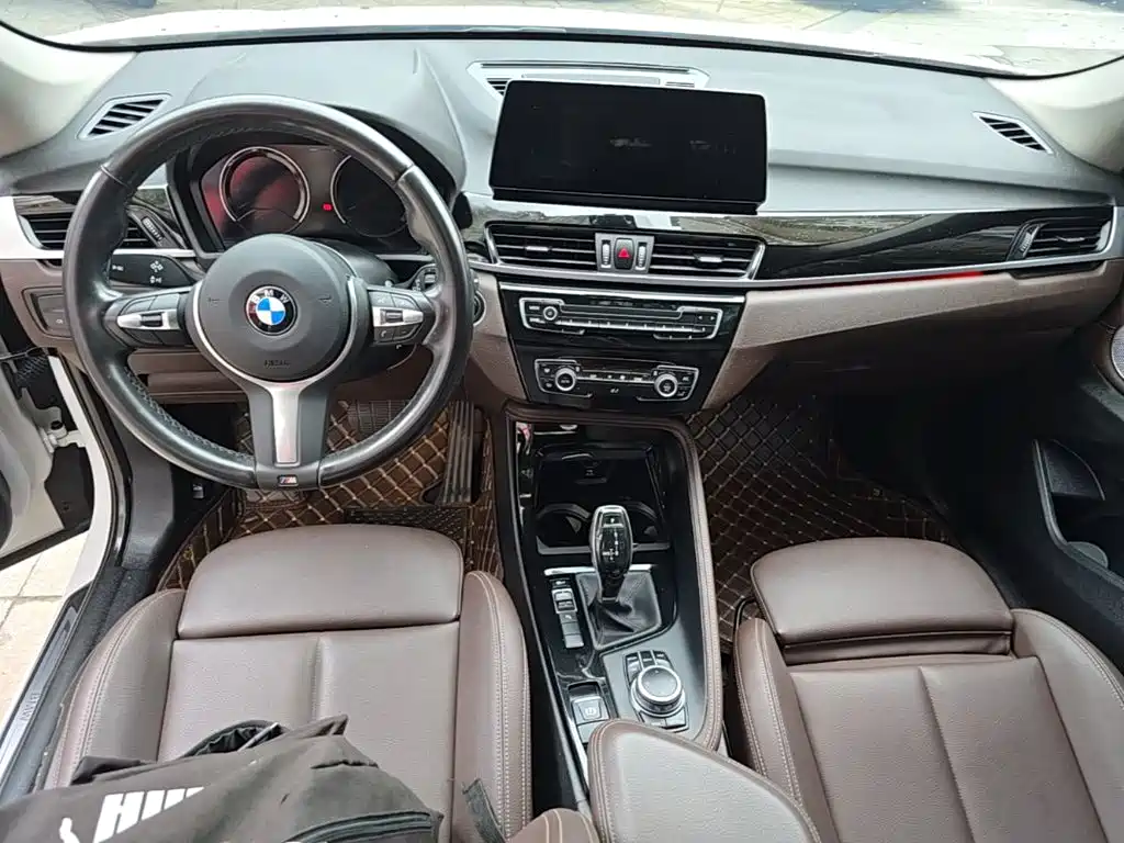 Photo 10 - BMW X1