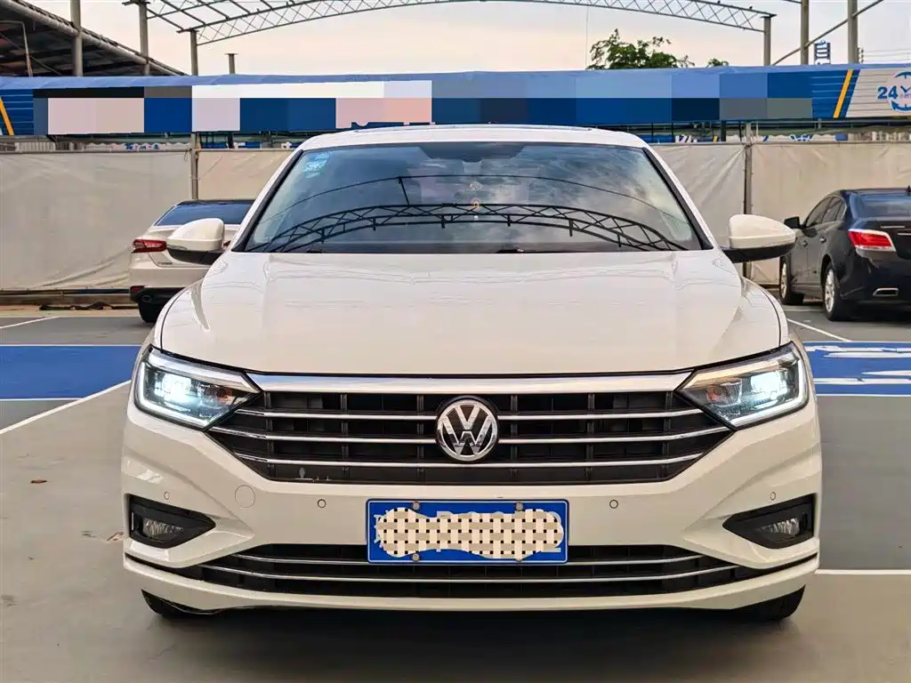 Фото 2 - Volkswagen Sagitar