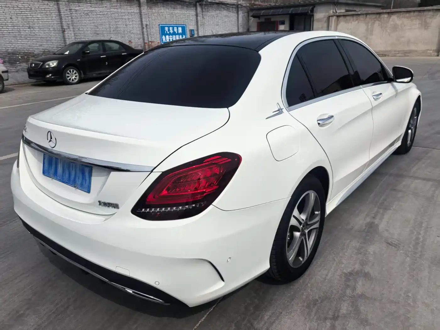 MERCEDES-BENZ CLASS C