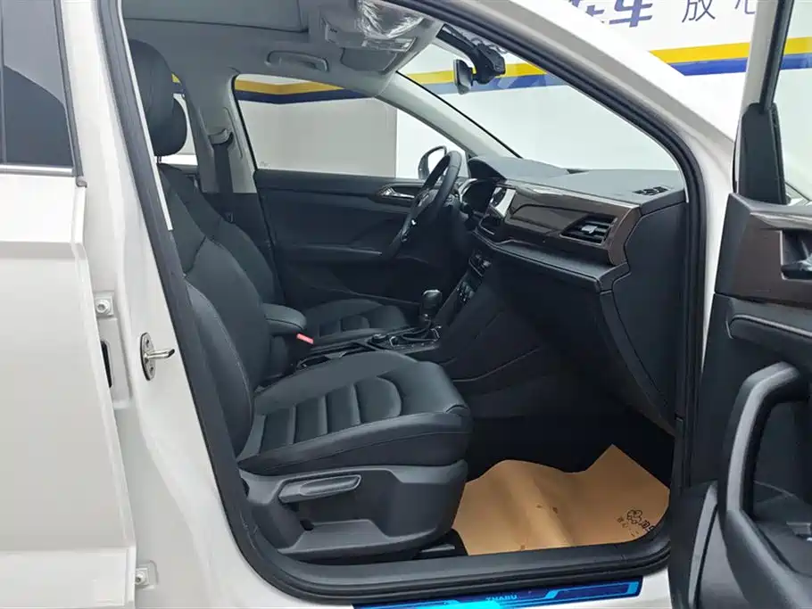 Volkswagen Tharu 2020 Facelift 330TSI 4WD Flagship Edition China VI фото 8