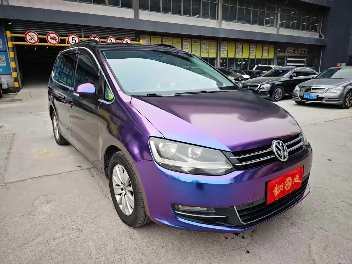Volkswagen Sharan 2012 2.0TSI Comfort Euro IV фото 7