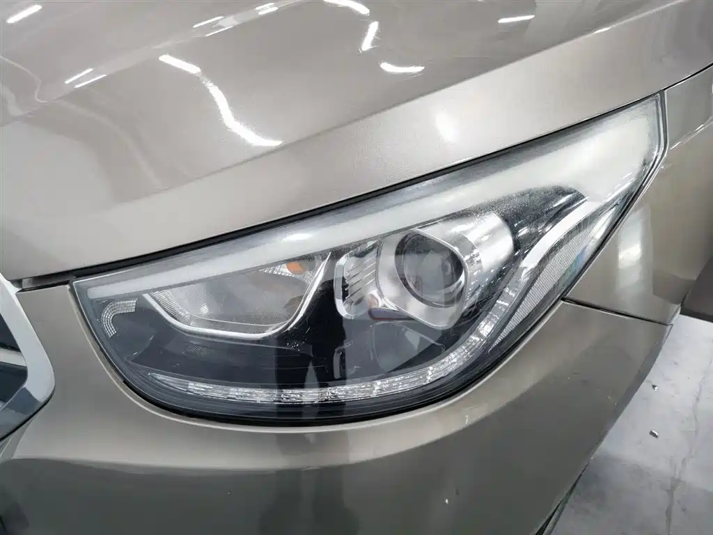 Hyundai Beijing Hyundai ix35 2013 2.0L Auto 2WD Smart GLS China IV фото 7