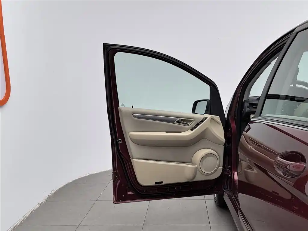 Mercedes-Benz B-Class 2009 B 200 Fashion фото 8