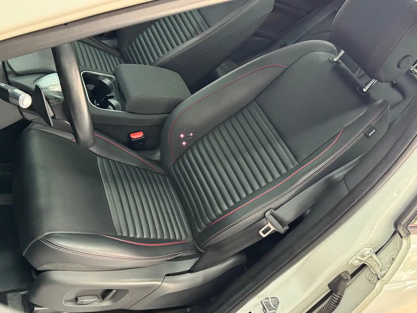 Land Rover Discovery Sport 2020 249PS R-Dynamic Performance фото 7