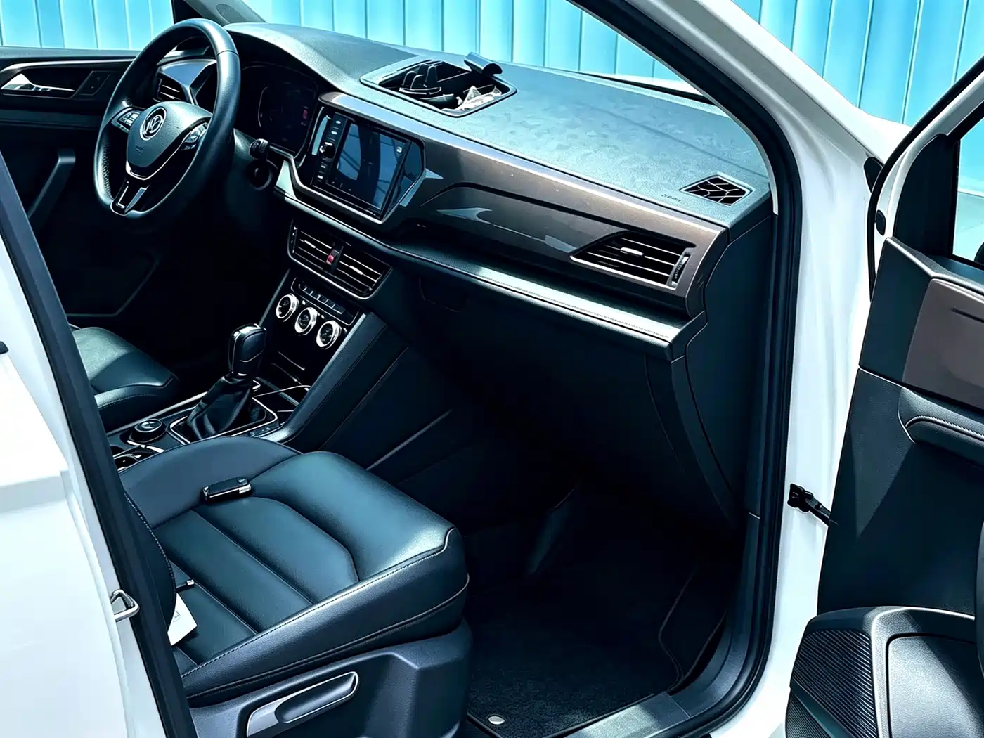 Фото 5 - Volkswagen Tharu