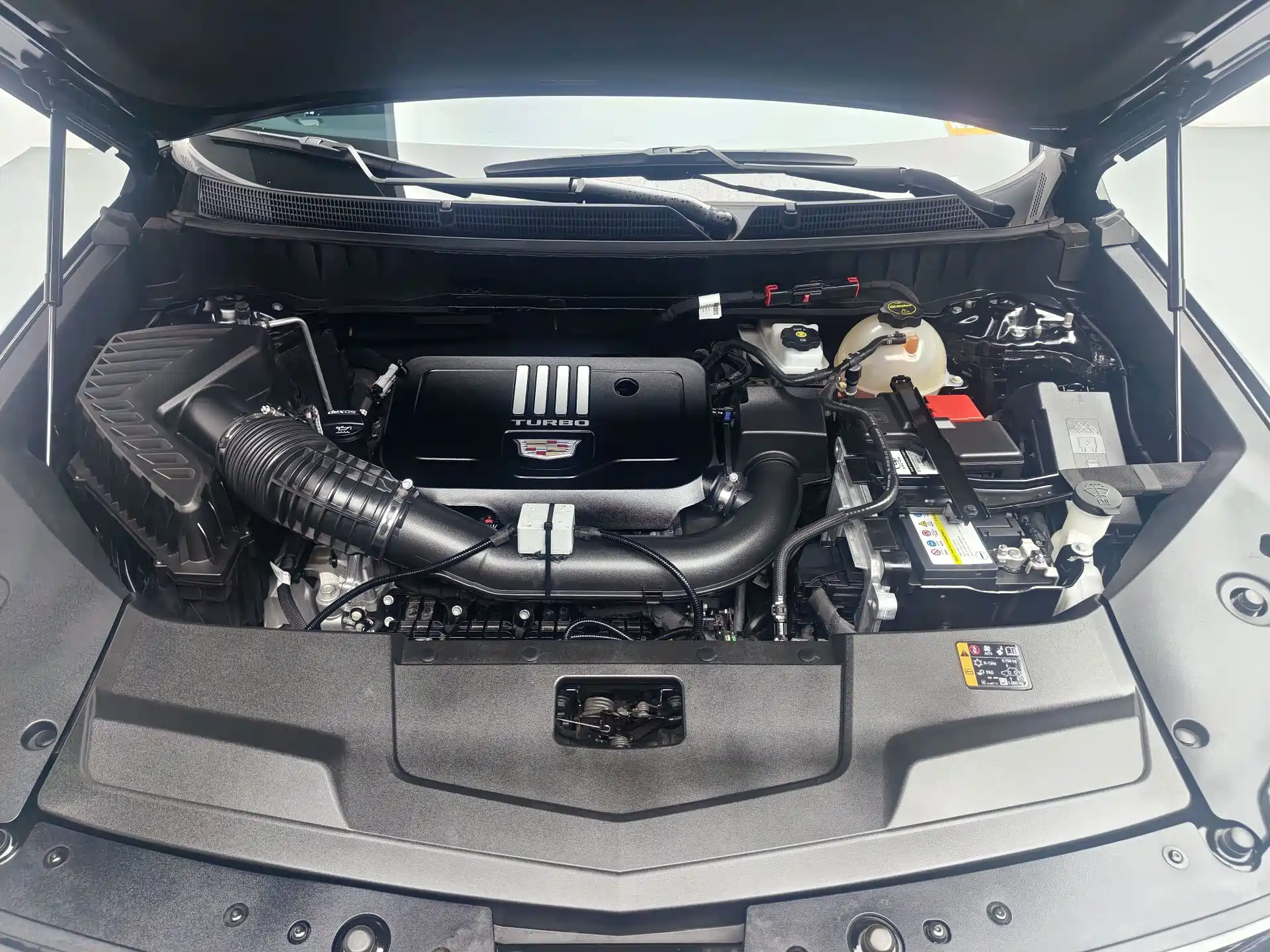 صورة 5 - Cadillac XT5