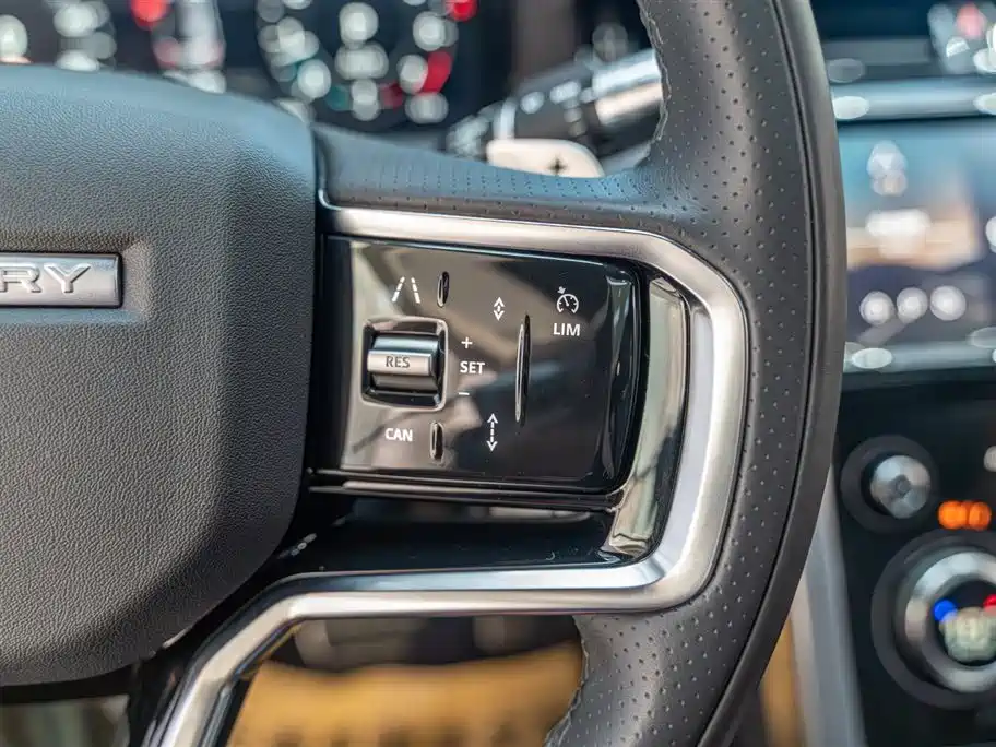 Land Rover Discovery Sport 2022 Model 249PS R-Dynamic SE Performance Tech Edition 5-Seater фото 22