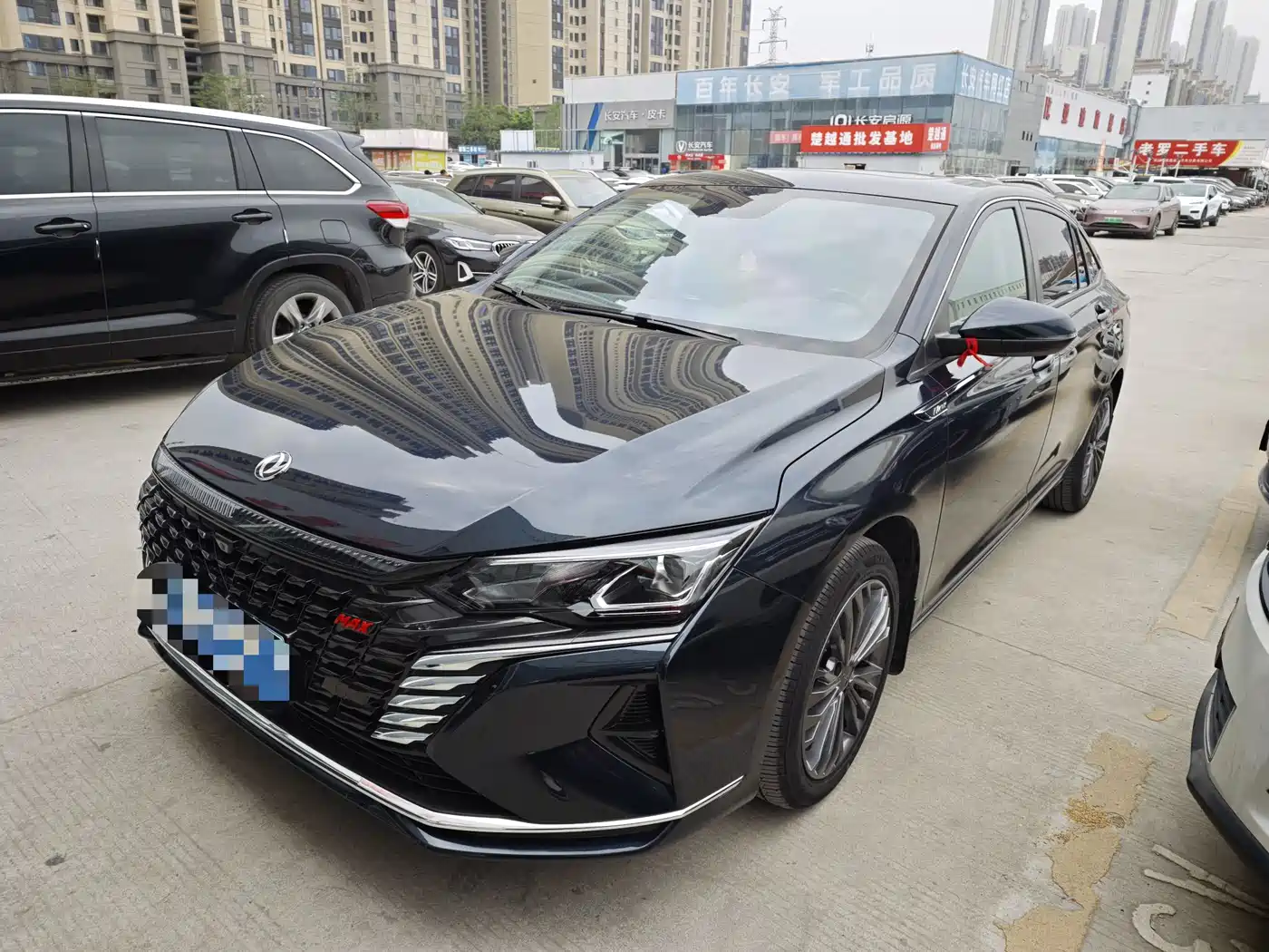 DONGFENG YI HYUN MAX