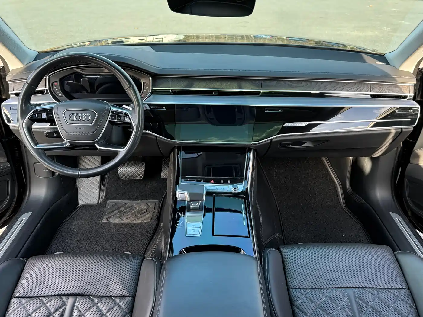 Audi A8 2023 A8L 50 TFSI quattro Exclusive фото 8
