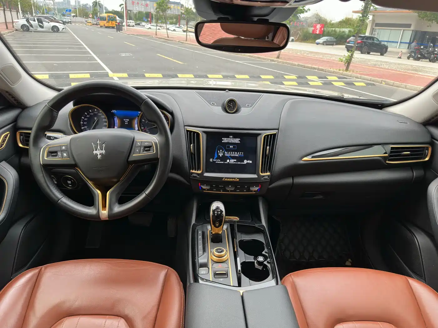 Maserati Levante 2018 3.0T Classic Edition фото 6