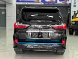 Фото 7 - Lexus LX