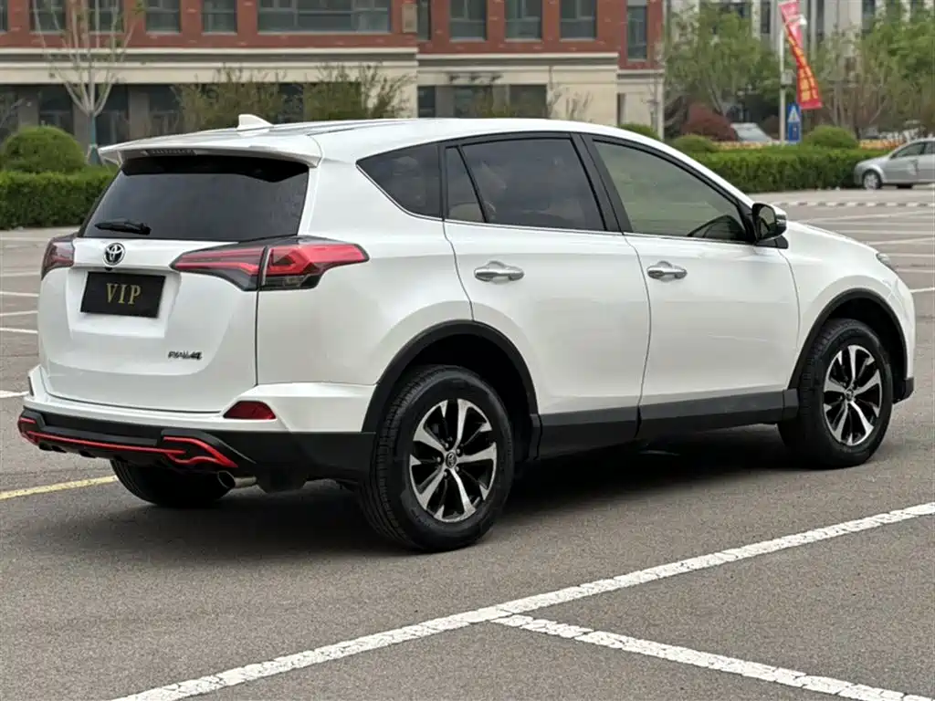 Toyota RAV4 Rongfang 2016 2.0L CVT 2WD Trend (China V) фото 21