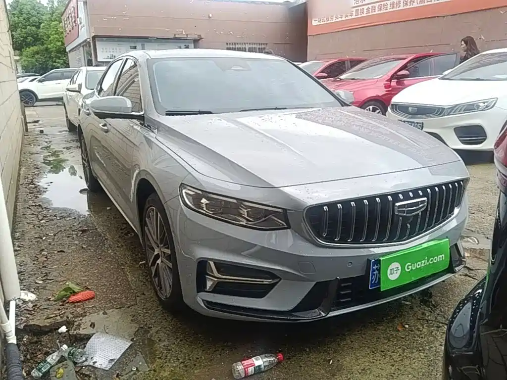 Фото 4 - Geely Preface