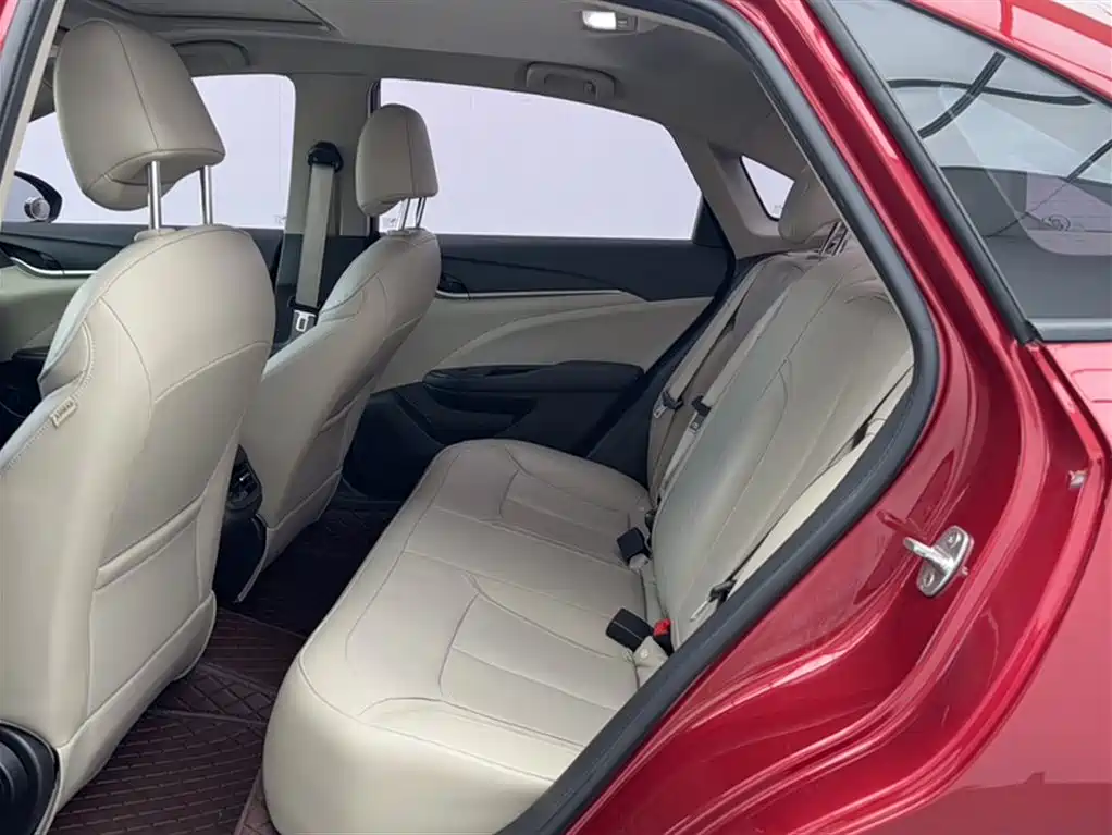 Buick Excelle 2018 15T Dual Clutch Elite (China V) фото 13