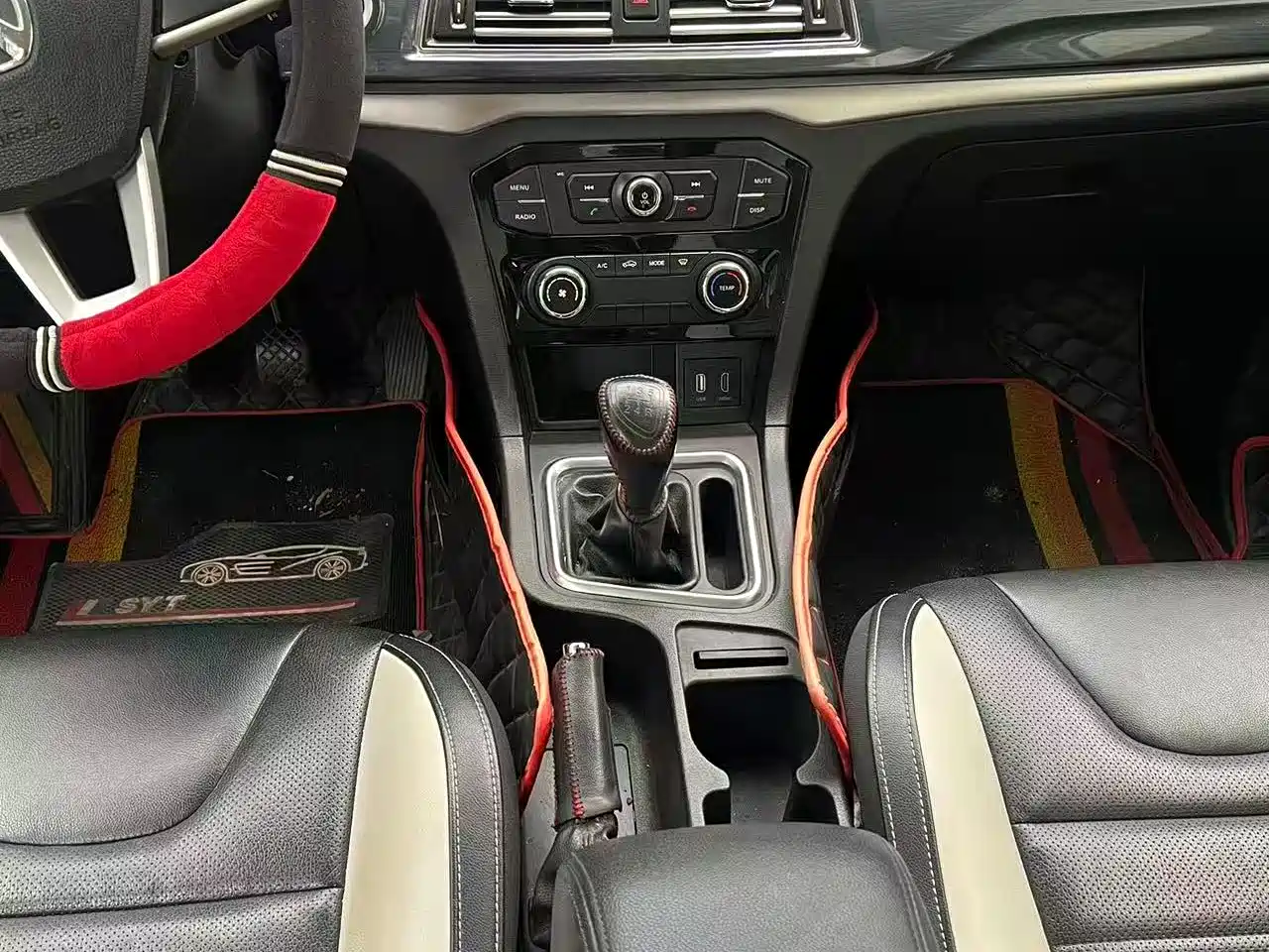 BAIC Weiwang BAW Weiwang M60 2018 2017 1.5L Manual Silver Edition