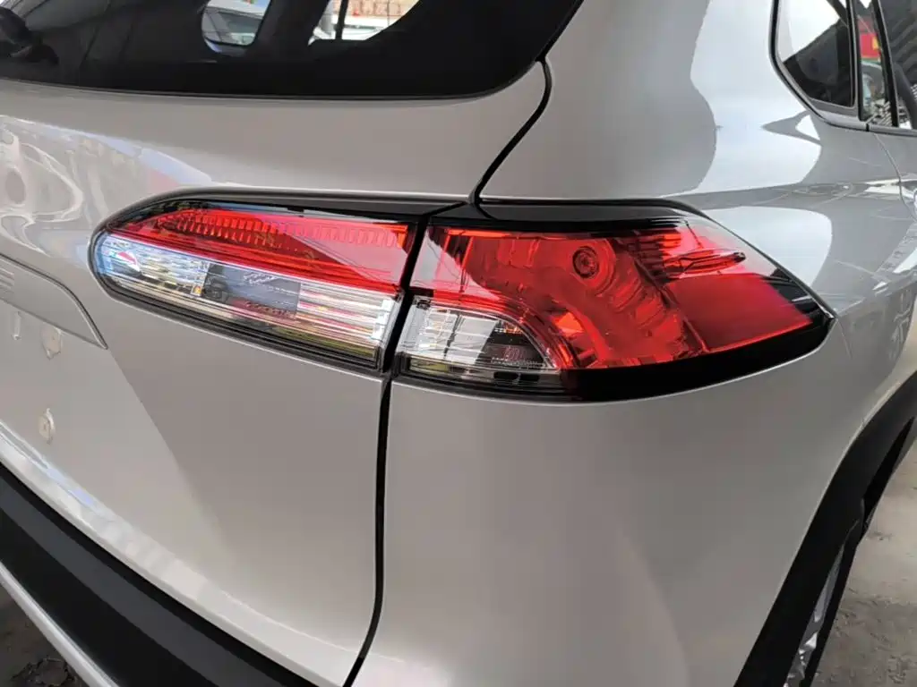Photo 8 - Toyota Corolla Cross