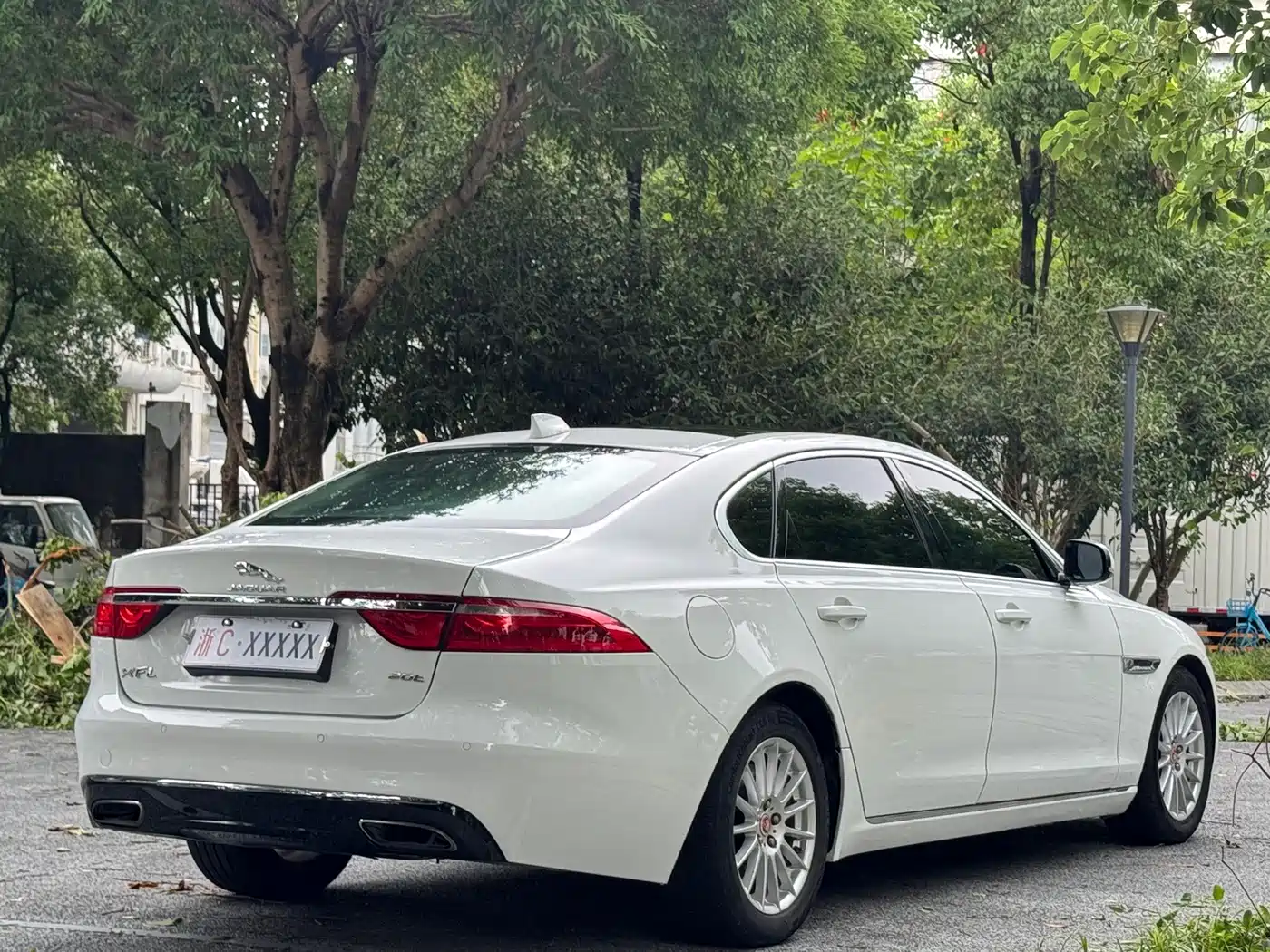 Фото 4 - Jaguar XFL