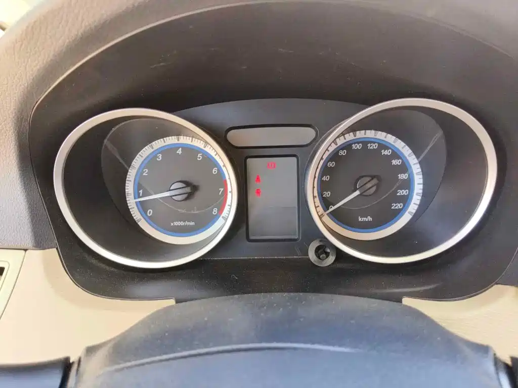 Soueast V5 Lingzhi 2014 2012 1.5L Manual Standard