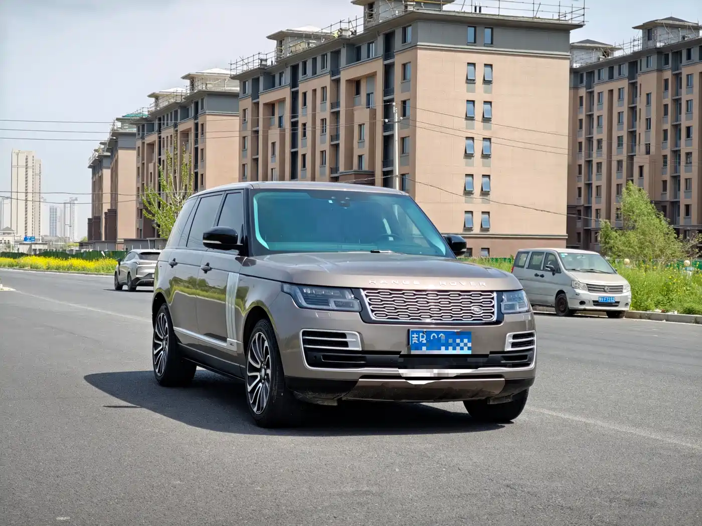 Land Rover Range Rover 2017 3.0 SC V6 Vogue LWB (Long Wheelbase) фото 2