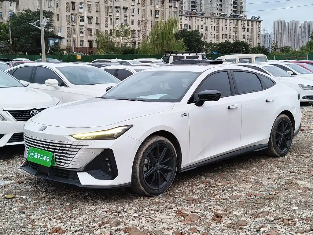 Changan UNI-V iDD 2023 2023 Smart Electric iDD 1.5T 113km Smart Fun Type (Rapid Edition)