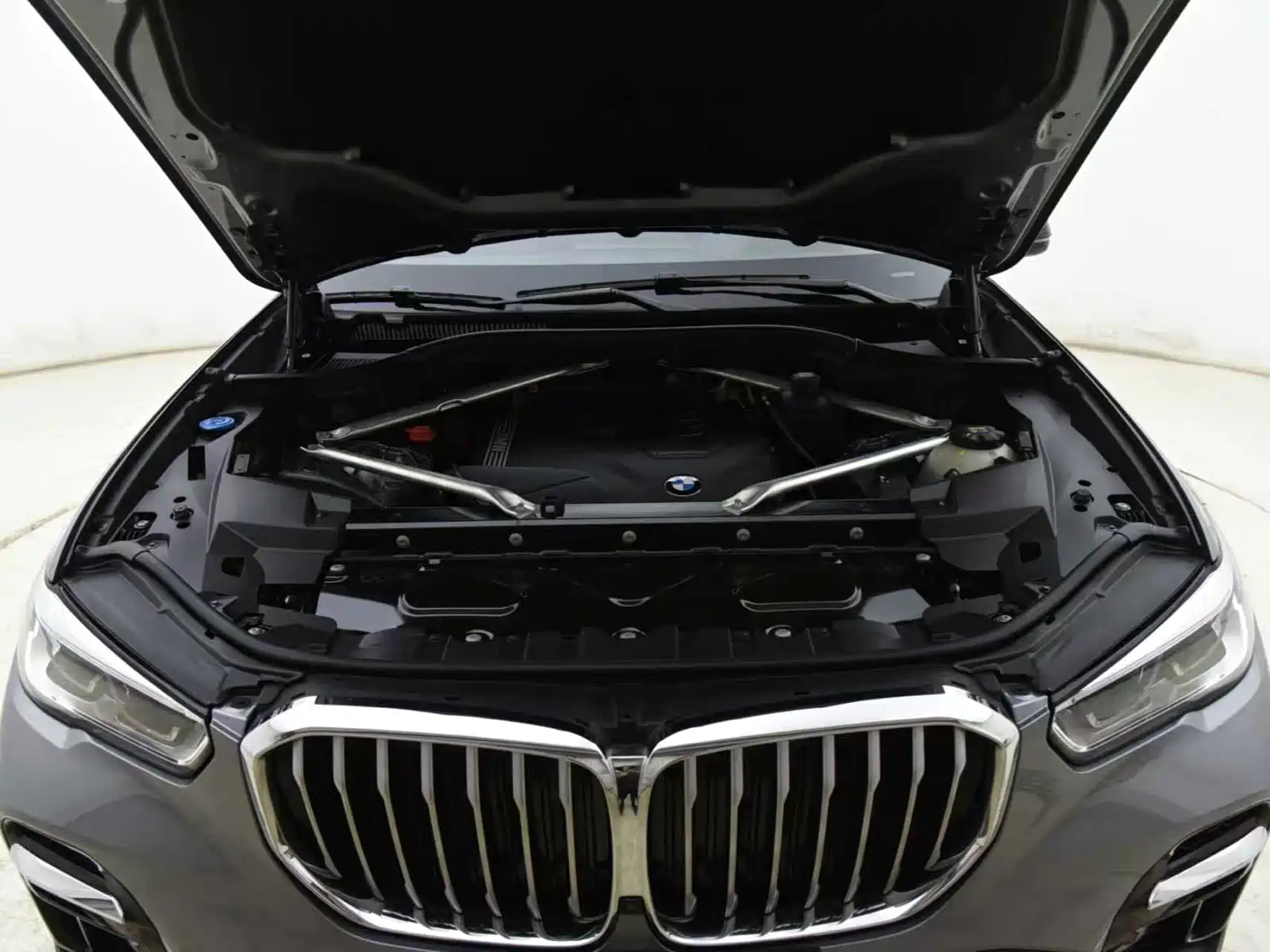 Фото 14 - BMW X5