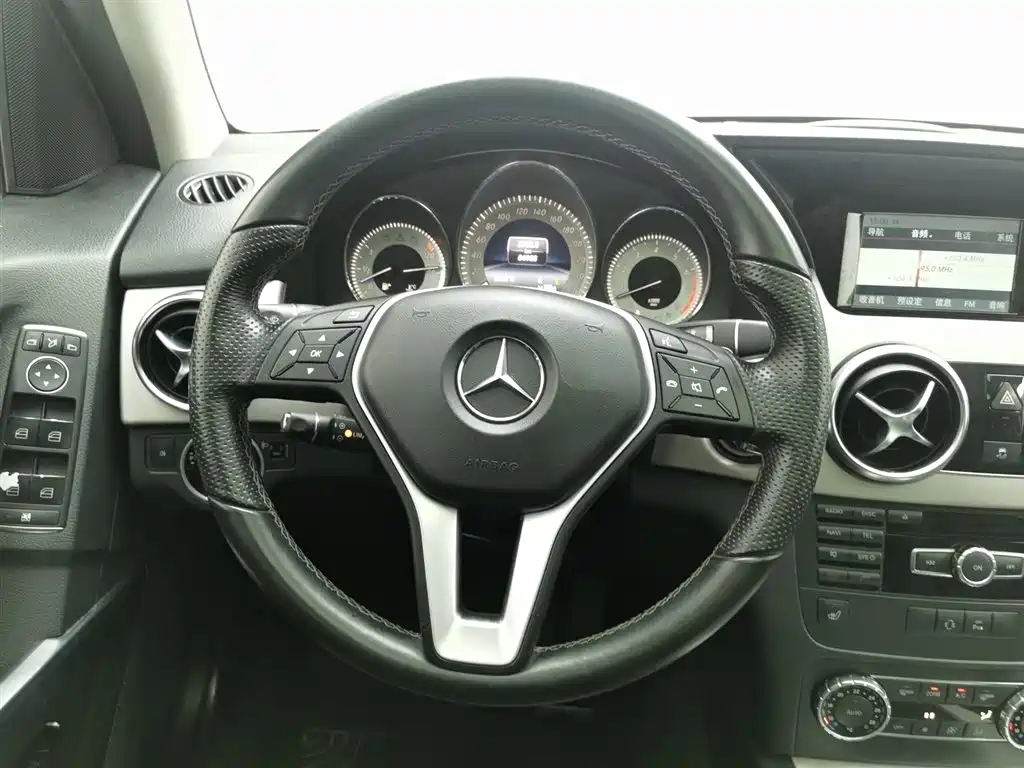 Mercedes-Benz GLK-Class 2013 GLK 300 4MATIC Dynamic Sunroof фото 11