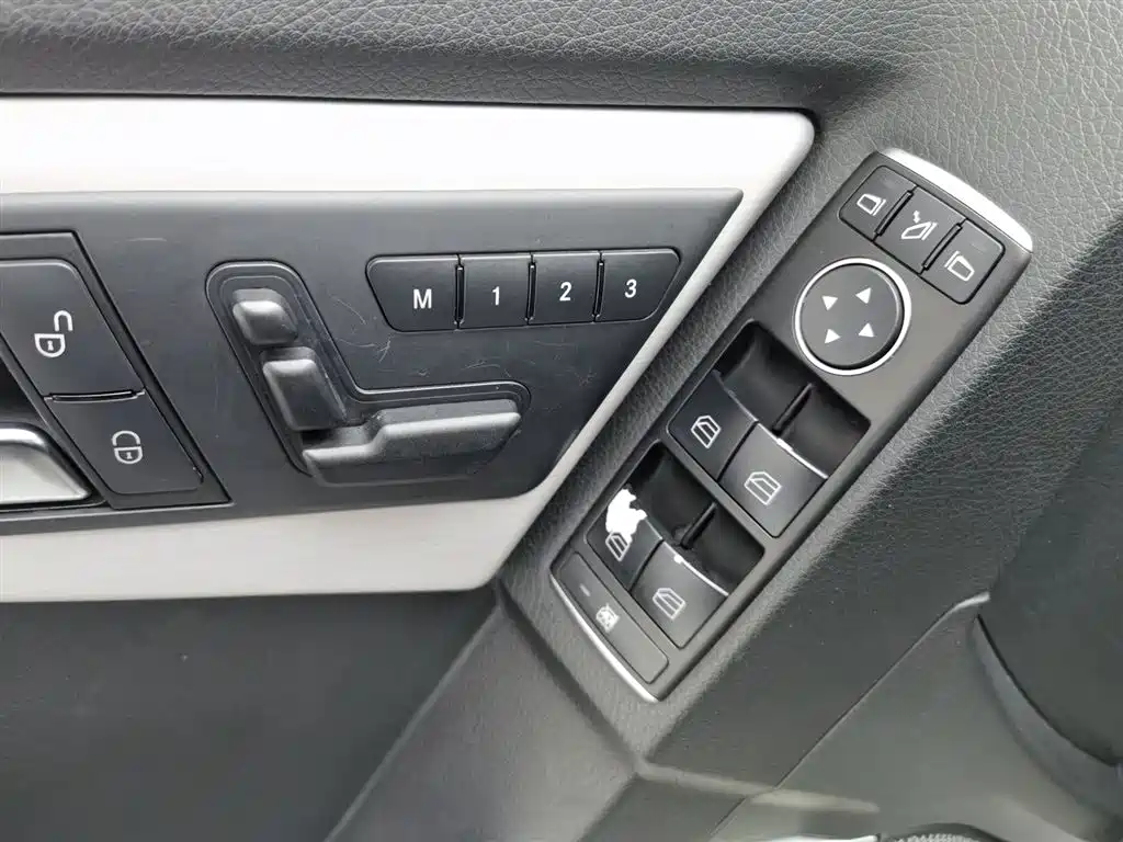 Mercedes-Benz GLK-Class 2013 GLK 300 4MATIC Dynamic Sunroof фото 9