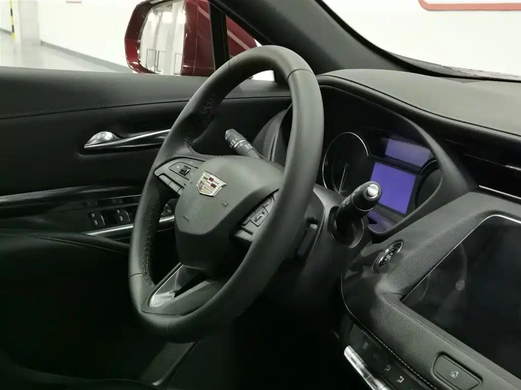 Cadillac XT4 2018 Model 28T 2WD Technology фото 22