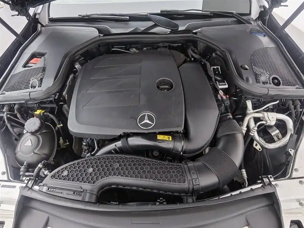 Mercedes-Benz E-Class 2023 E 300 L Fashion фото 6