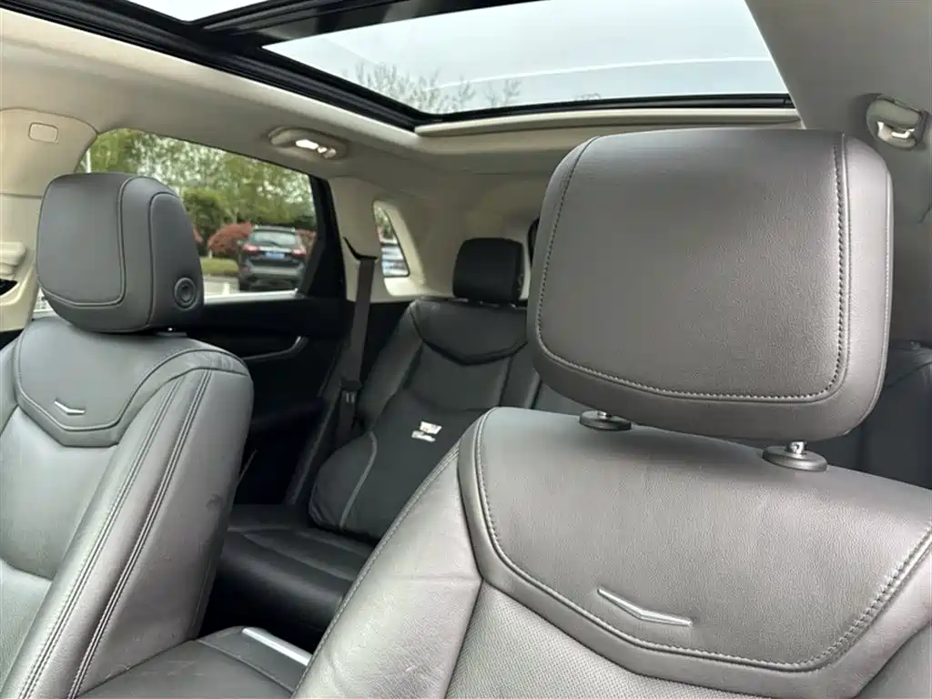 Cadillac XT5 2017 Anniversary Edition 28T 4WD Luxury фото 16