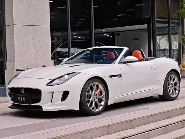 JAGUAR F TYPE
