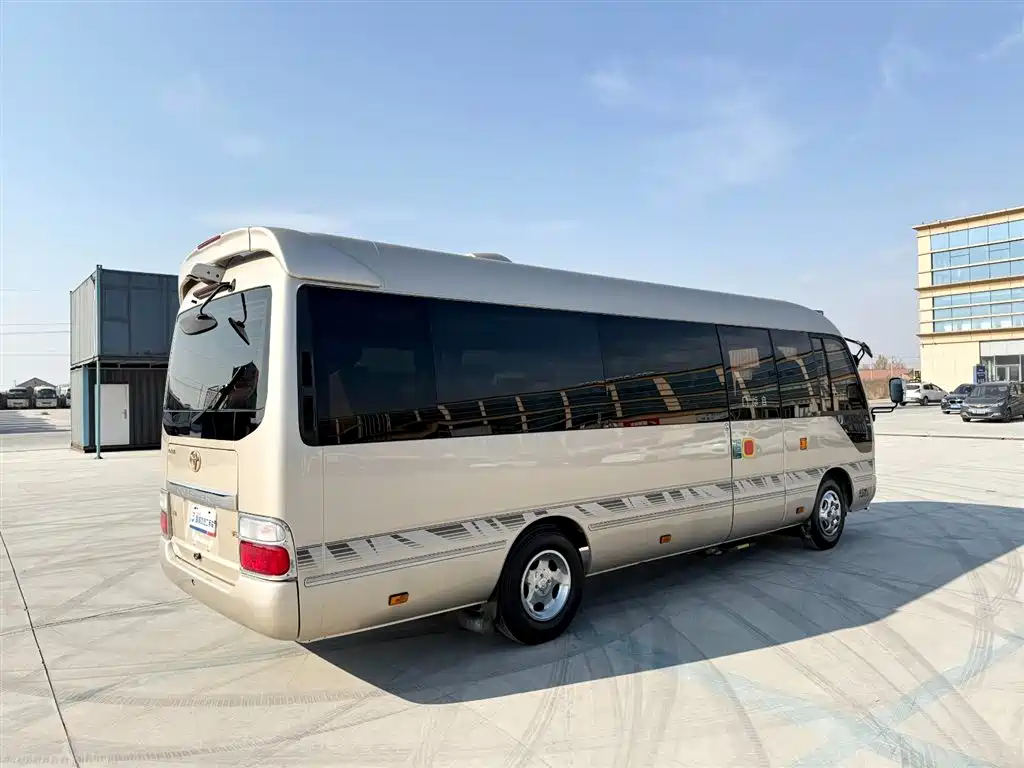 Toyota Coaster 2015 4.0L Luxury Vehicle GRB53L-ZCMEK 20-seater фото 24