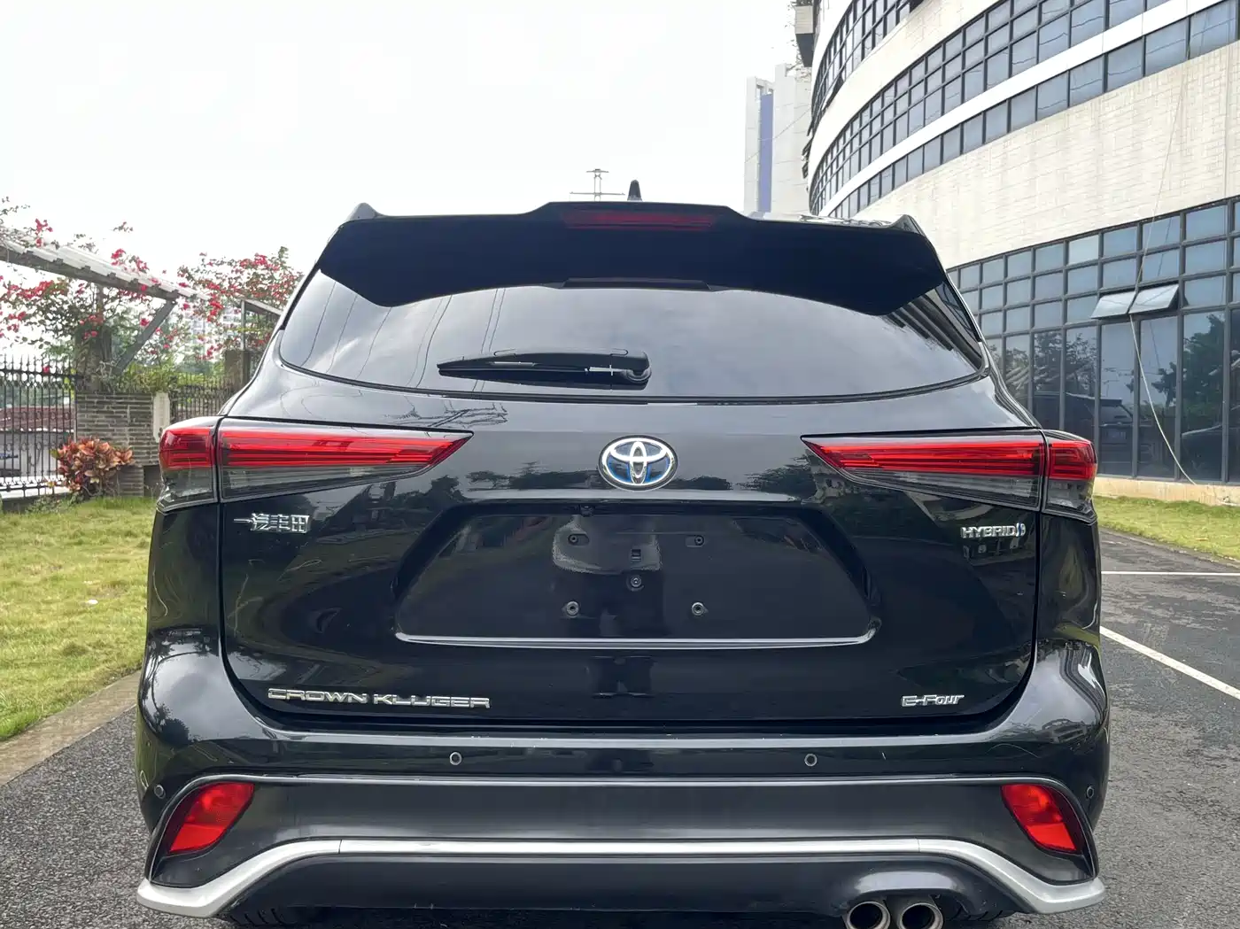 Toyota Crown Kluger 2022 2.5L HEV 4WD Premium Edition фото 9