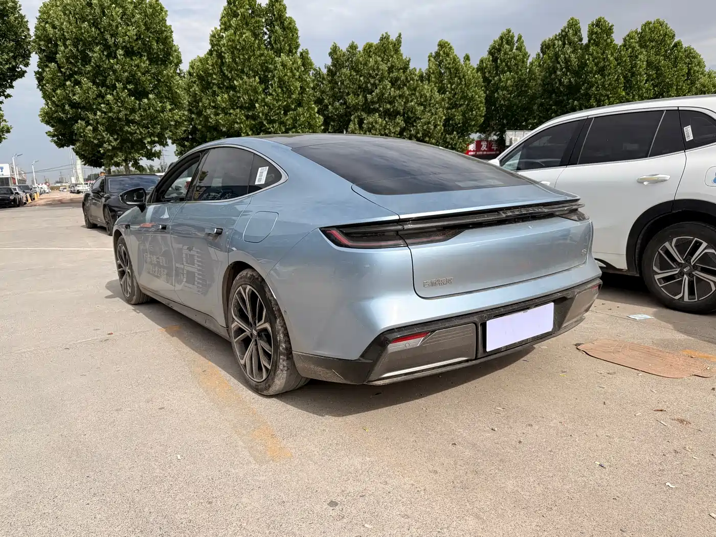 Geely Galaxy Galaxy E8 2025 700km Long Voyage Smart Drive Edition фото 10