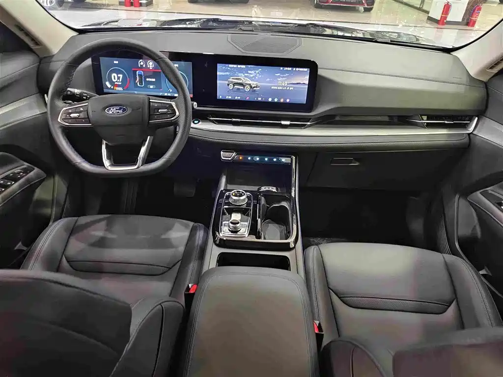 Ford Lingrui 2025 2025 EcoBoost 170 Platinum
