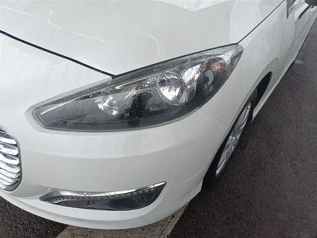 Peugeot 308 2014 Model Joy Edition Classic 1.6L Automatic Superior Style фото 24