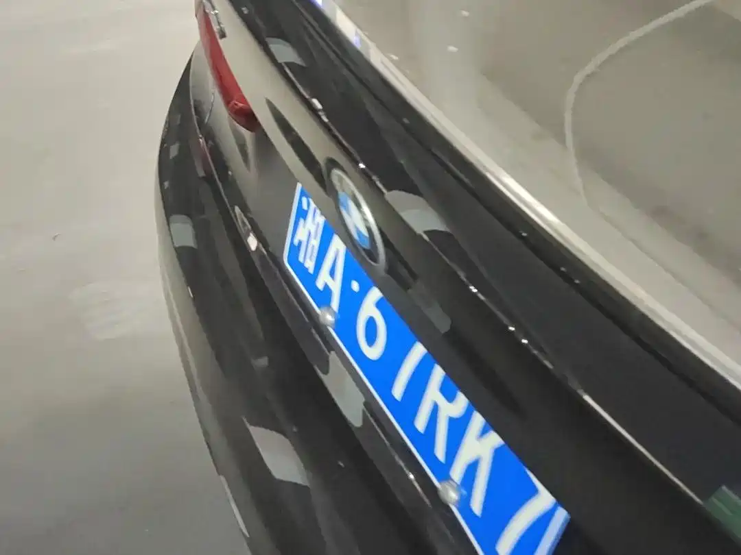 BMW 3 Series 2022 325i M Sport Shadow Edition фото 16