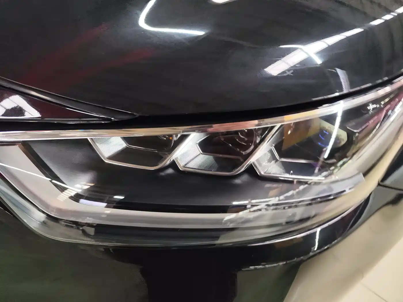 Toyota Crown Kluger 2022 2.5L HEV 4WD Flagship Edition фото 4
