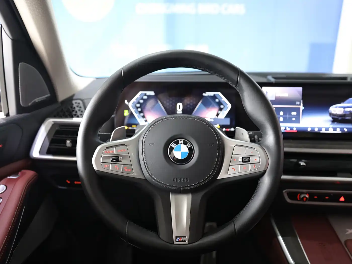 BMW X5 2023 xDrive 30Li Premium M Sport Black Night Package фото 30